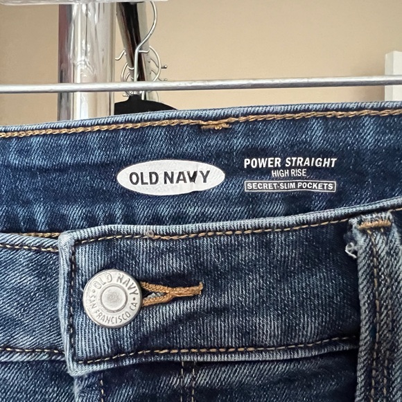Old Navy Power Straight High Rise Jeans. Distressed. Size 8 petite - Picture 2 of 4